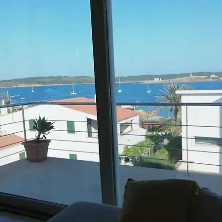 Con Piscina * Fornells (Menorca)