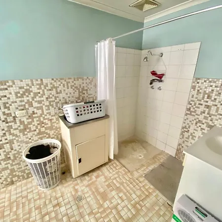 Con Piscina Apartman